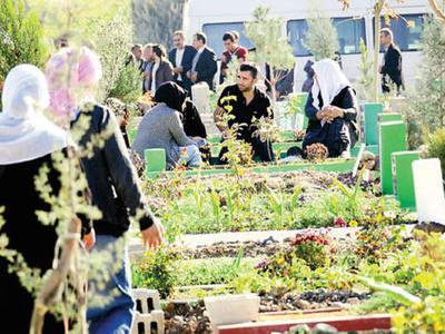 'Çığlık geliyor' diye mezarları açtırdılar
