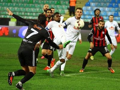 Ç.Rizespor son dakikada gruplara yükseldi