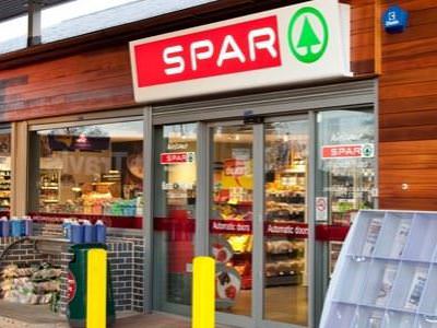 Süpermarket devinden skandal 'Helal et' kararı