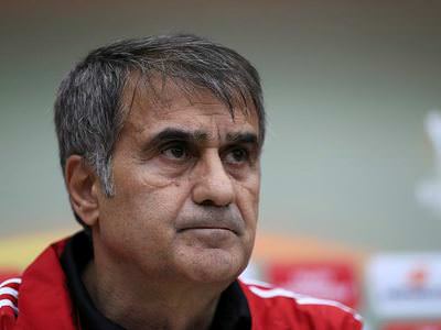 Şenol Güneş oyuncularını uyardı