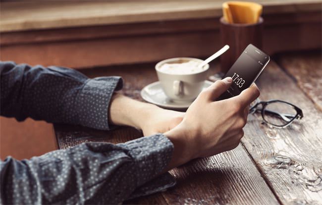 Şarj derdini bitiren telefon: Lenovo VIBE P1 - 1