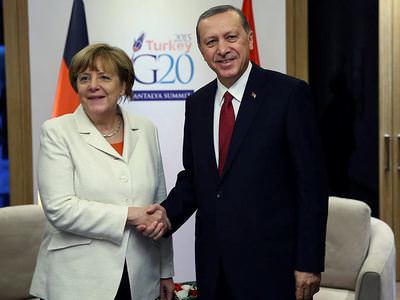 Yılın kişisi Angela Merkel seçildi!