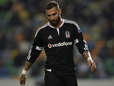 Beşiktaş, Sporting Lizbon'a 3-1 yenilerek turnuvadan elendi