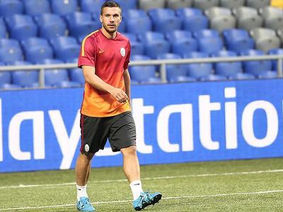 Podolski hakkında suç duyurusu