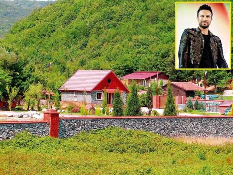 Tarkan kız istemeye gitti
