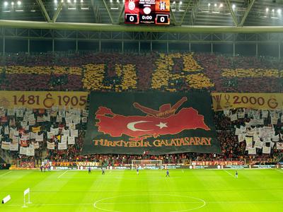 Galatasaray'da yönetime istifa çağrısı