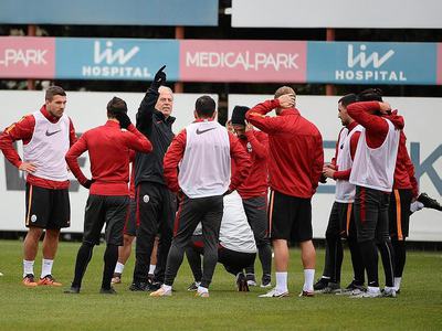 Galatasaray'da devrim gibi değişilik!