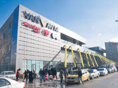 Doğu'nun en büyük AVM'si Van'a
