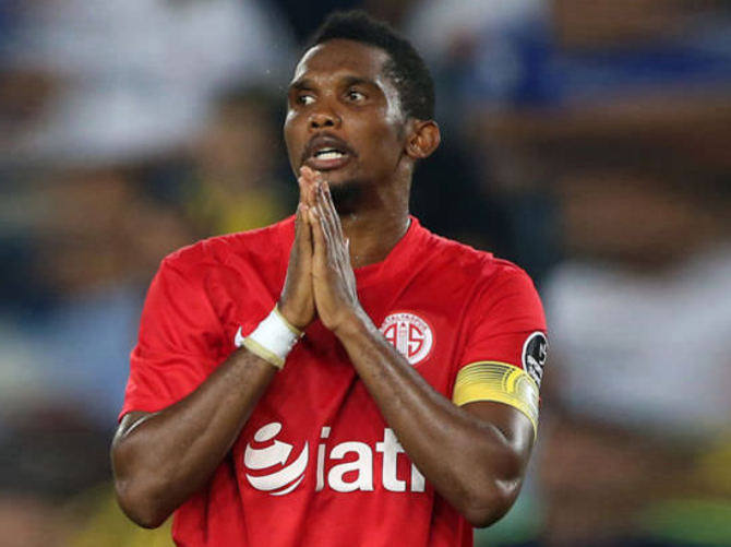 Eto'o teknik direktörlüğe devam edecek