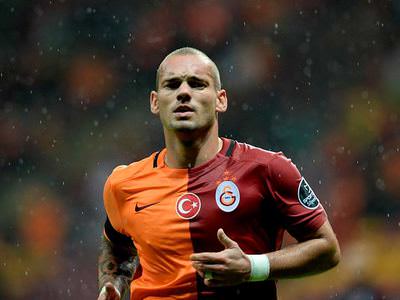Sneijder bedavaya oynamış