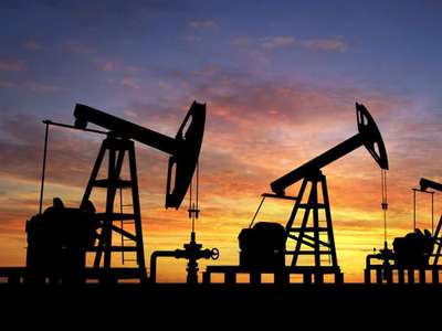 Petrol 11 yılın dibine geriledi