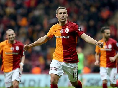 Lukas Podolski: Bu oyun yeterli değil