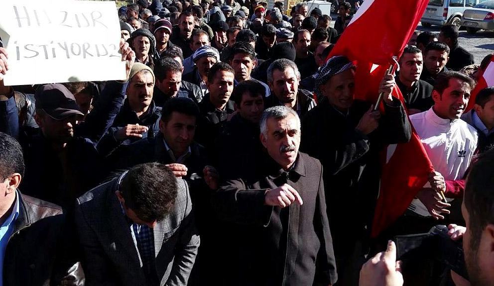 Hainlere halk tepkisi: 'Türk-Kürt kardeştir, PKK kalleştir' - 3