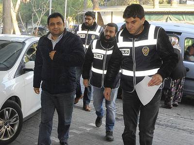 Eski rektör Laçiner FETÖ/PDY operasyonunda gözaltında