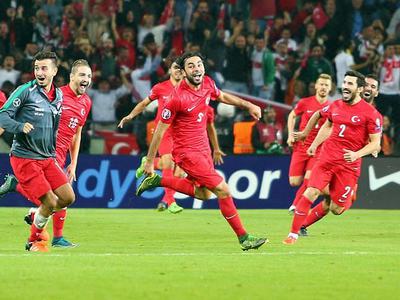 Selçuk İnan'ın İzlanda golü yılın en iyisine aday