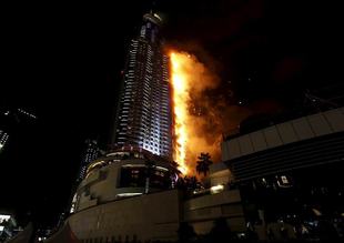 Dubai'de otelde yangın