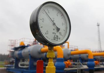 Venezuela Kolombiya'ya doğalgaz sevkîyatını durdurdu