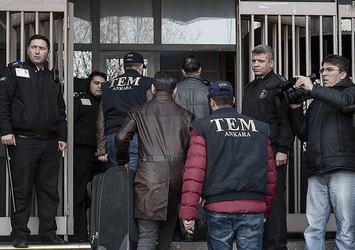 Usulsüz dinlemede 6 tutuklama