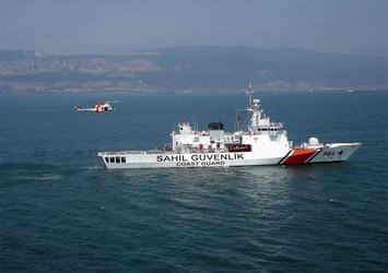 Türk güvenlik güçlerinden uluslararası sularda uyuşturucu operasyonu