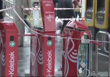 Metrobüs turnikesinde patlama