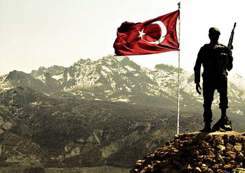 Van'da çatışma: 1 polis şehit, 12 terörist öldürüldü