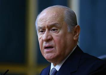 Bahçeli'den hükümete övgü