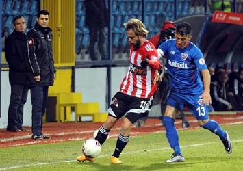 Karabükspor son dakikada yıkıldı