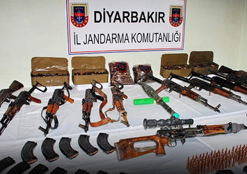Durdurulan araçtan cephanelik çıktı