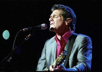 Eagles üyesi Glenn Frey öldü