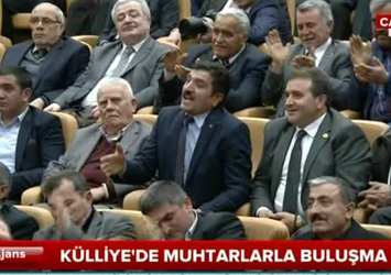 Muhtarın sözleri Külliye'de büyük alkış aldı