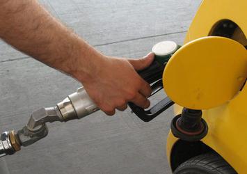 Motorinde 10 kuruşluk indirim