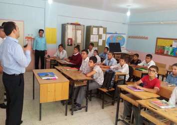 Sahte diplomalı 4 öğretmen görevden alındı