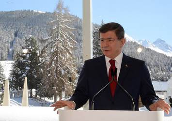 Davutoğlu: Bütün terör gruplarına karşıyız