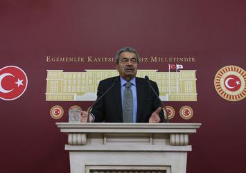 Kamer Genç vefat etti