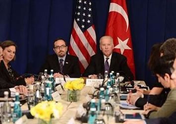 Biden'den o akademisyenlere destek