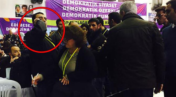 HDP 2. Olağan Kongresi'nde Atatürk posteri - 7