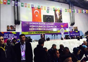 HDP 2. Olağan Kongresi'nde Atatürk posteri