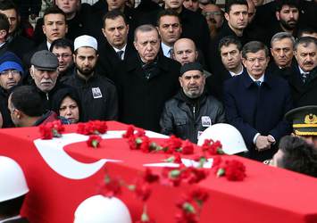 Cenaze namazında yanlış kıbleyi Erdoğan fark etti