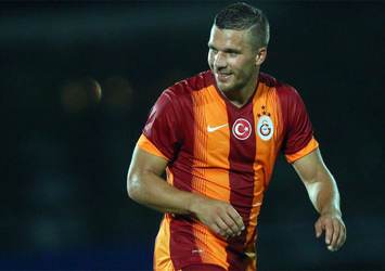 Galatasaray'a Podolski şoku!