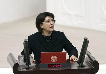 Leyla Zana maaş alıyor mu?