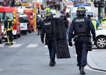 Paris’te 5 okul terör tehdidi üzerine boşaltıldı