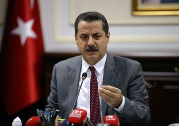 Faruk Çelik: Ekmek zammı işletme hatası