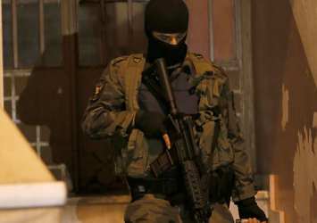 Dev operasyon: Tam 15 bin polis