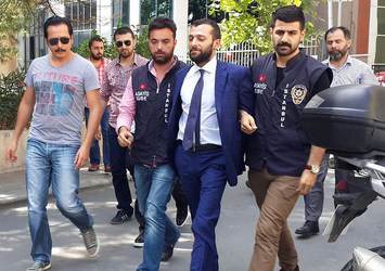 Vurup ‘Acıdı mı cicim’ demiş!