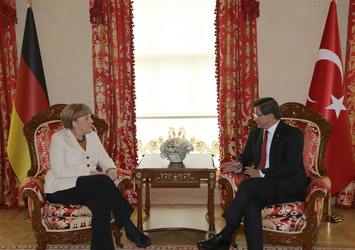 Merkel'den sürpriz ziyaret