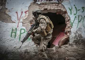 Sur'da çatışma: 4 asker yaralı