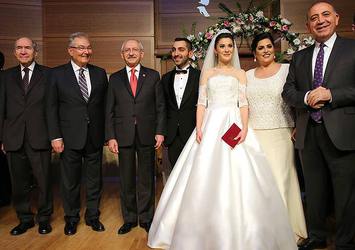 Kılıçdaroğlu nikah şahitliği yaptı