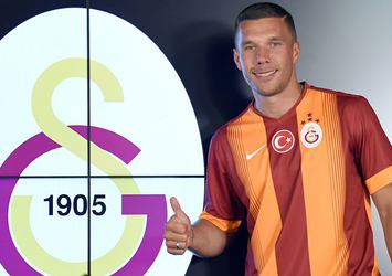 Podolski'den Çin'e ince mesaj