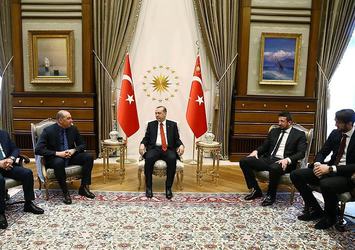 FETÖ'cü Enes Kanter'in zoruna giden fotoğraf!