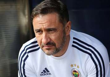 Vitor Pereira, istedikleri futbolu sergileyememelerinin nedenini zemine bağladı